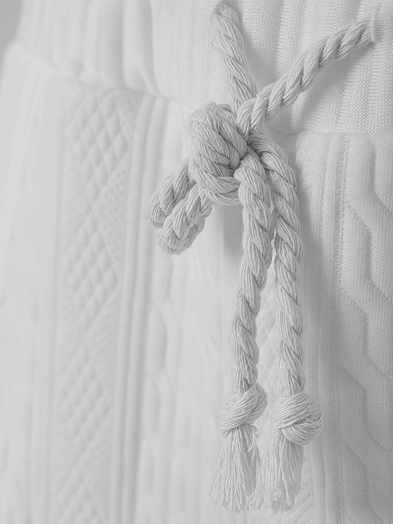 Andrew – set consisting of a comfortable V-neck knitted top and matching shorts-DESTINY