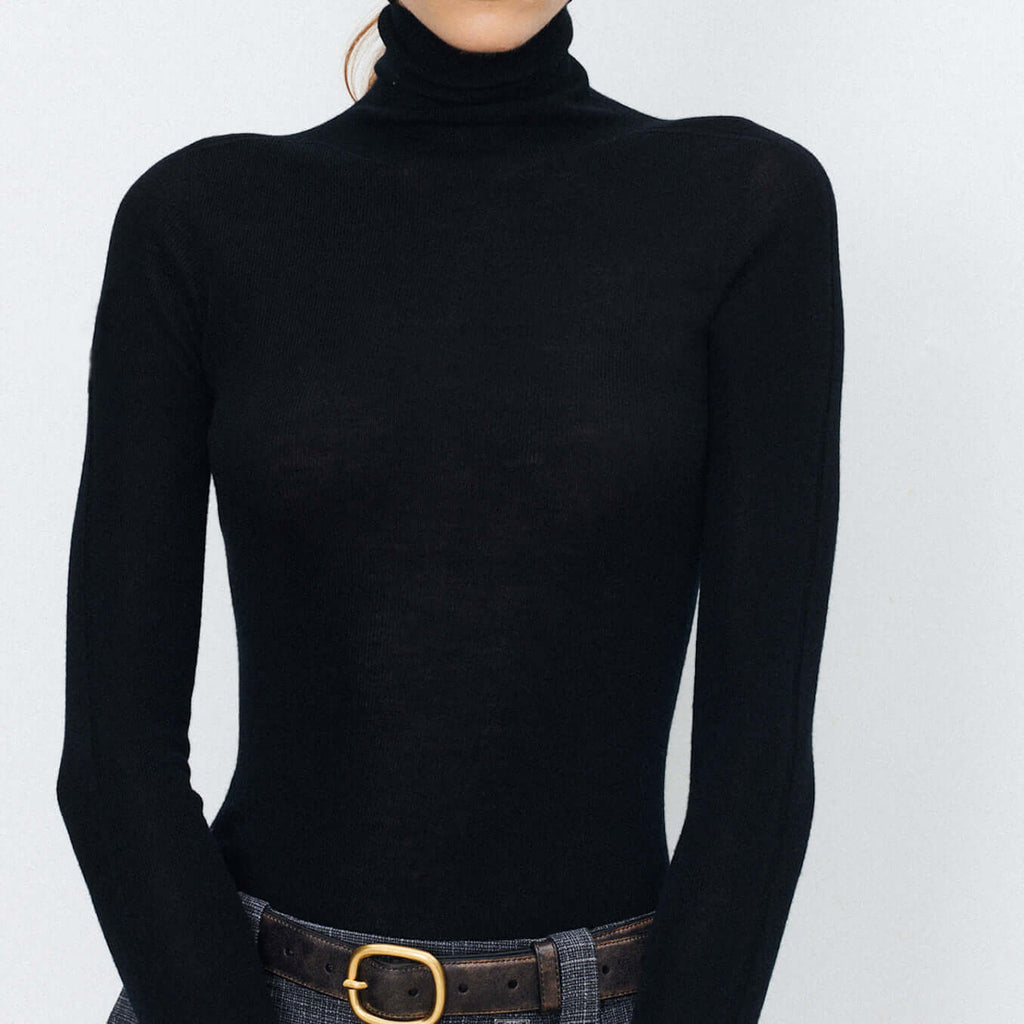 Plain-coloured long-sleeved knitted top with high neckline-DESTINY