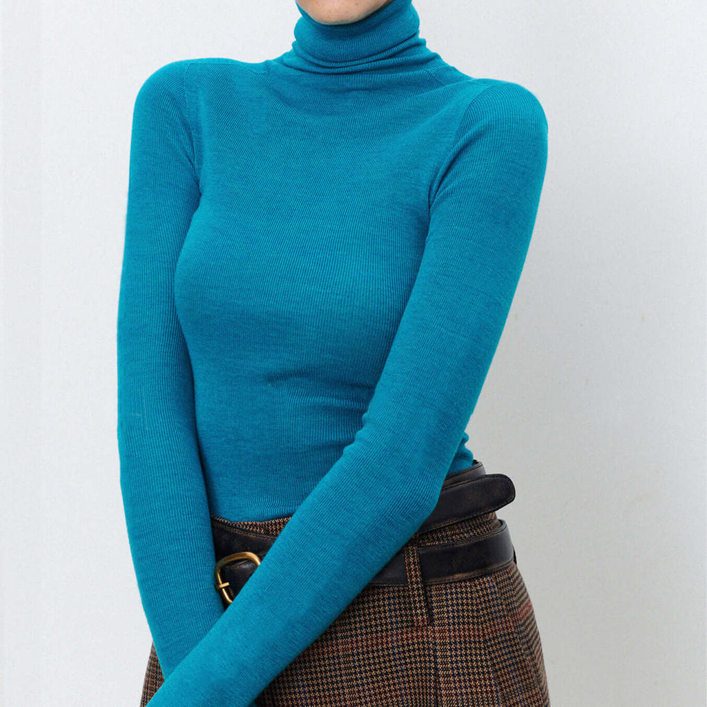 Plain-coloured long-sleeved knitted top with high neckline-DESTINY