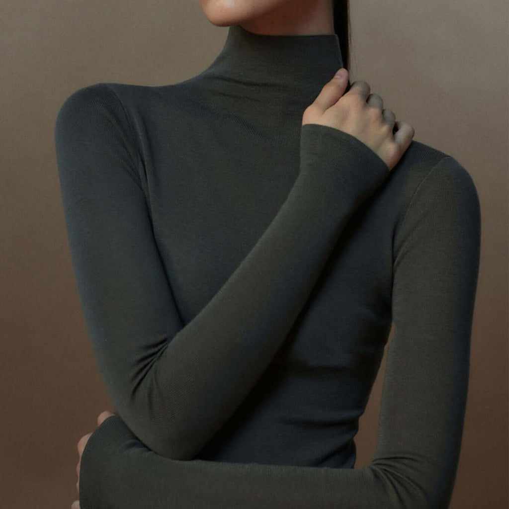 Plain-coloured long-sleeved knitted top with high neckline-DESTINY