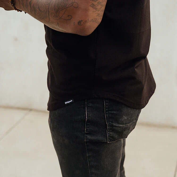 TAYLOR - THE MUSCLE BASIC T-SHIRT-DESTINY