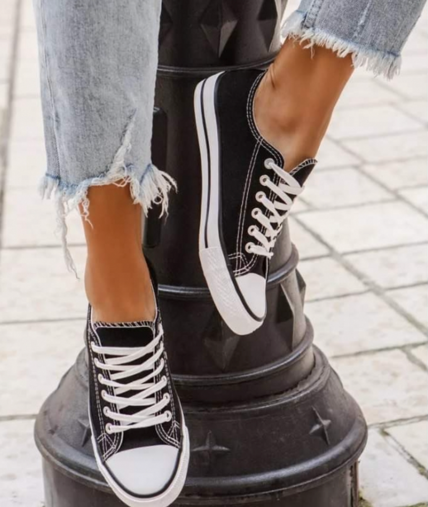 Stylish and breathable trainers-DESTINY