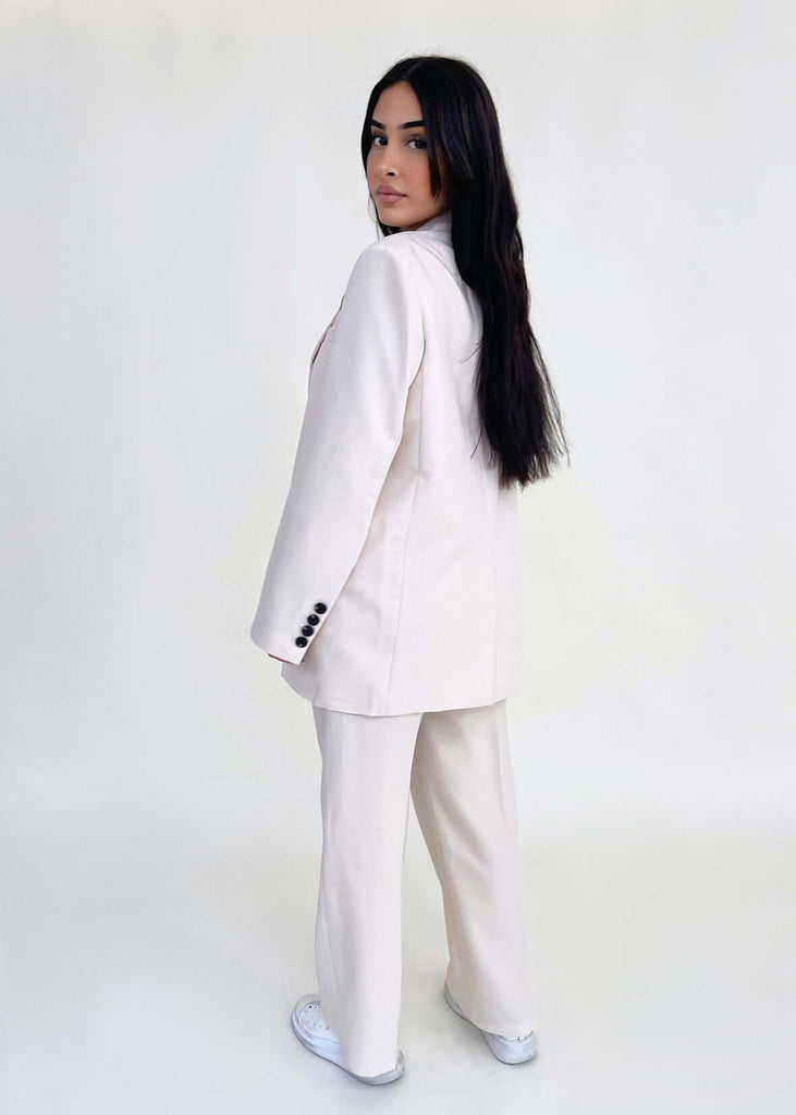 Sleek Women's coat - 2024 Edition-DESTINY