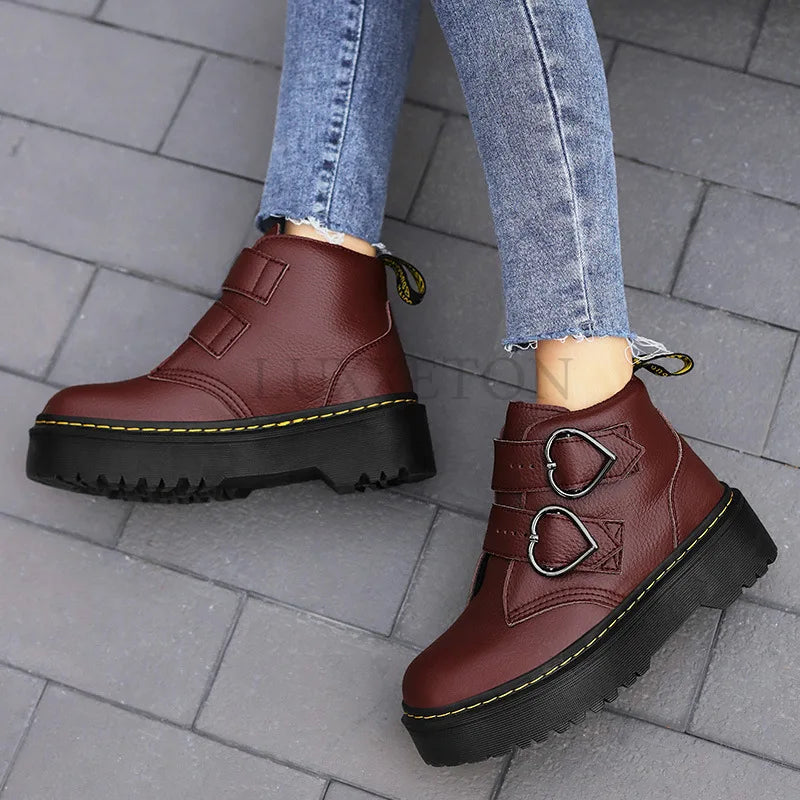 Fashionable ankle boots with heart-shaped buckles-DESTINY
