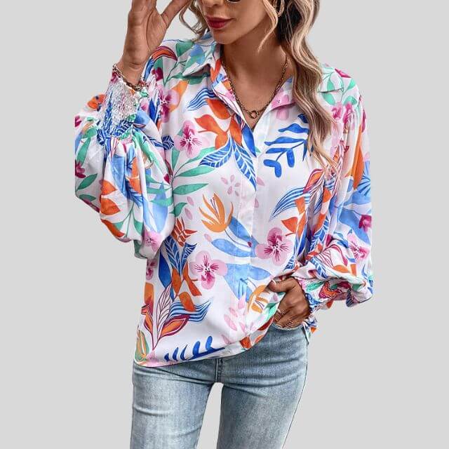 Aira - Flowing blouse with floral print-DESTINY