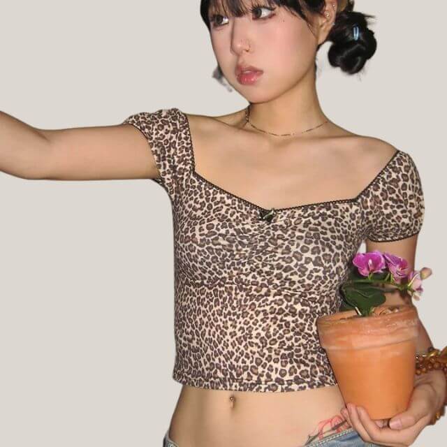 Zara - Leopard print crop top with vintage flair-DESTINY