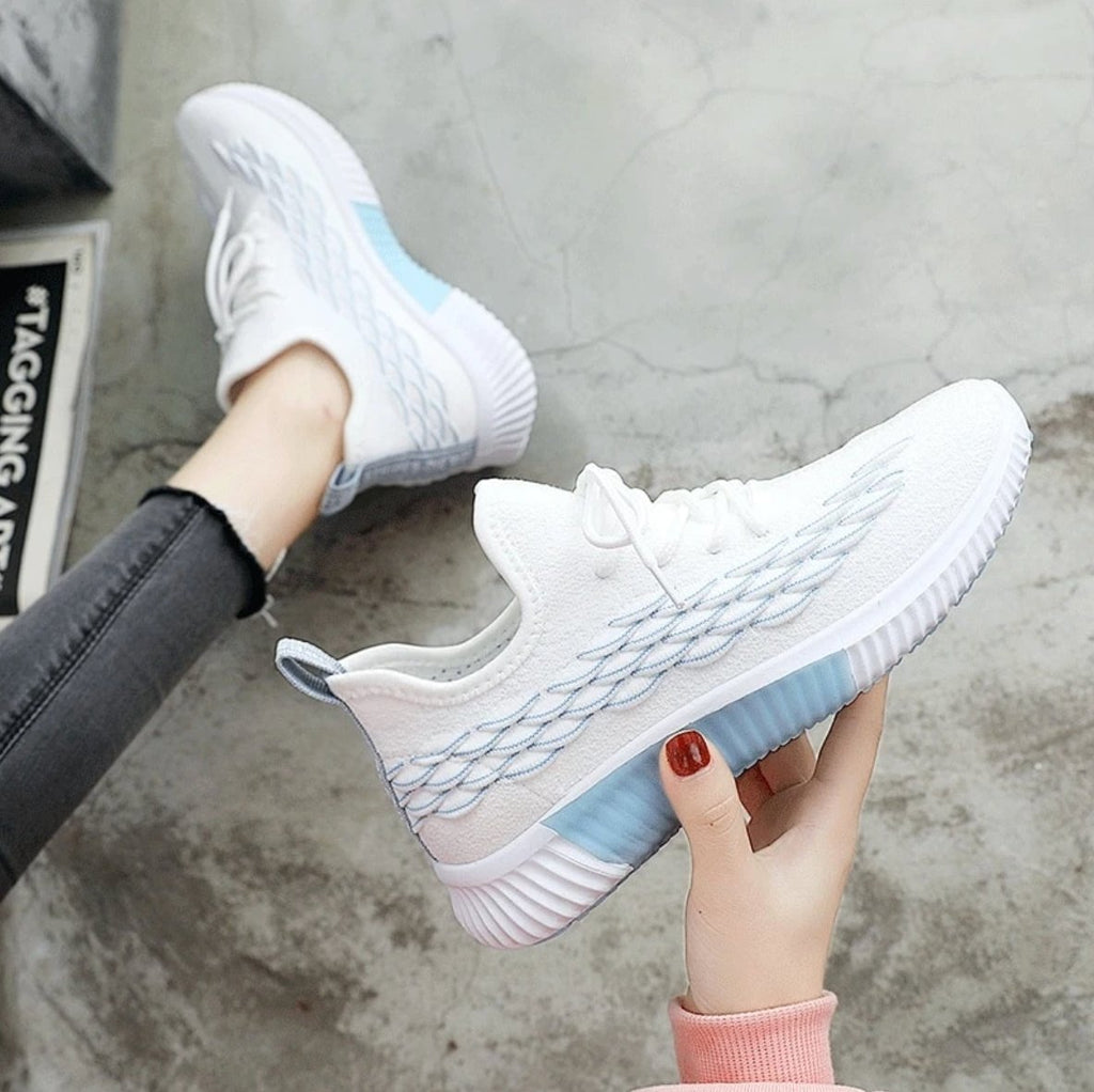 Running shoe made from vulcanised mesh-DESTINY