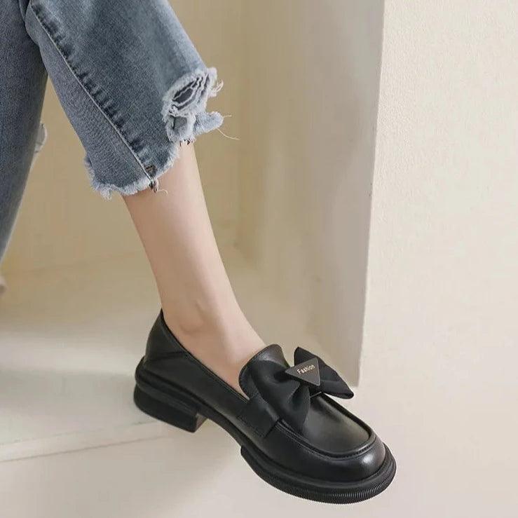 Elegant slip-on shoes with bow accent-DESTINY